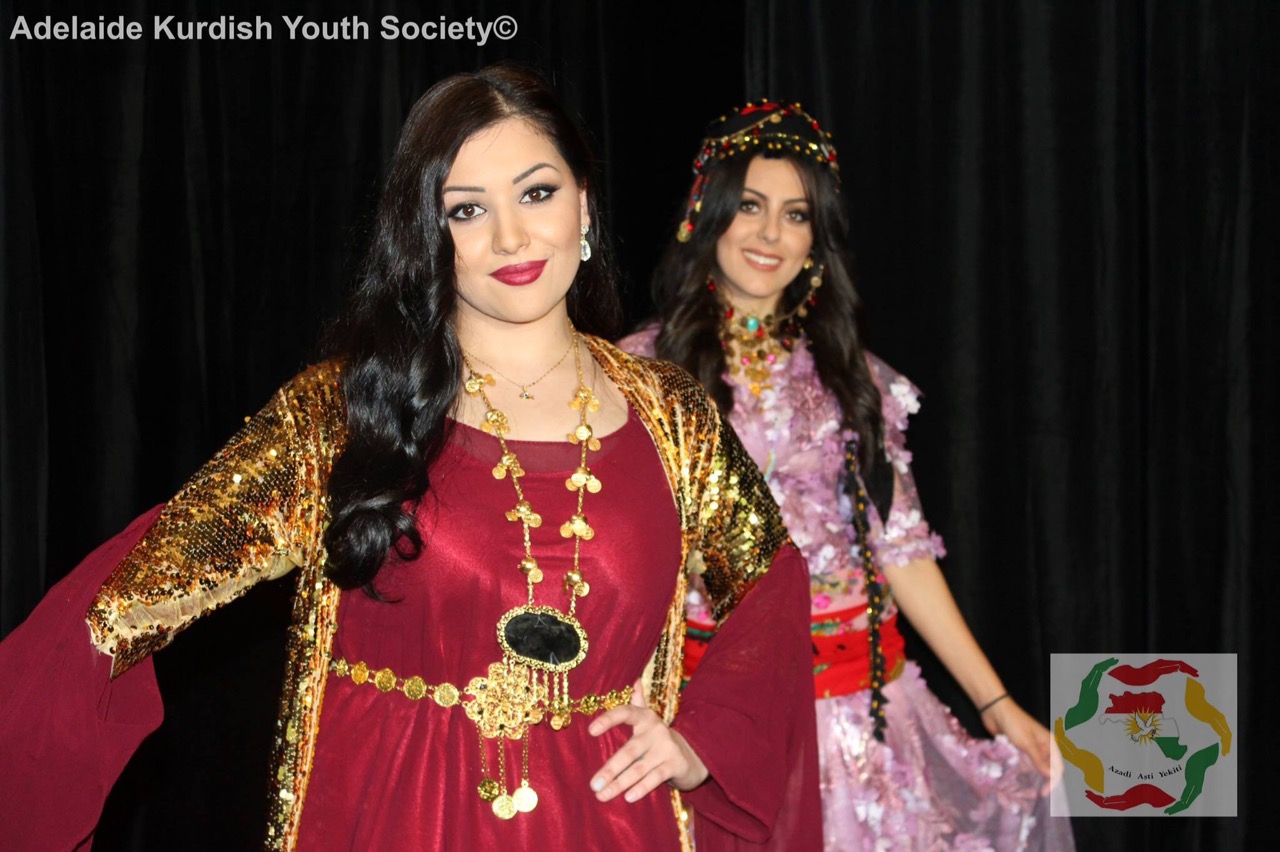كچه‌ كوردێك داوا ده‌كات بۆ به‌شداریكردن له‌ پێشبركێی شاجوانی جیهانی ده‌نگی پێ بده‌ن